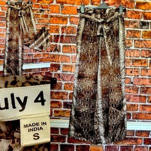 Wide leg,Animal Print pants,satin,size sm